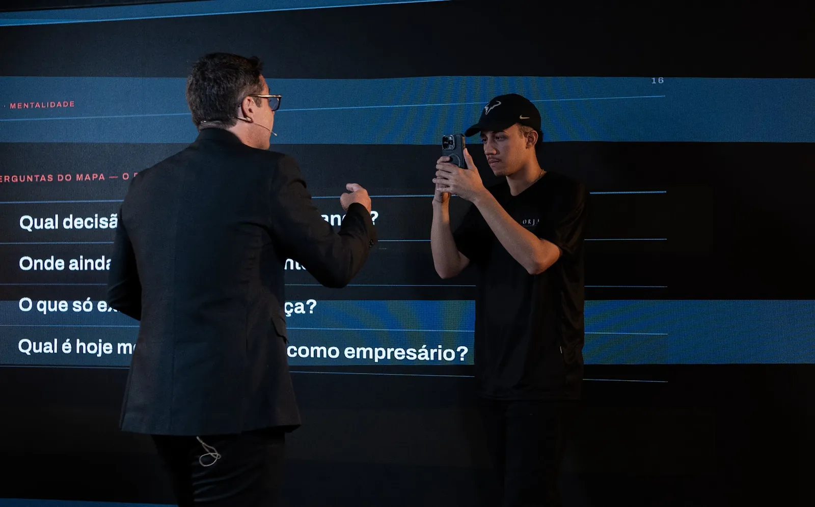 Participante em hot seat